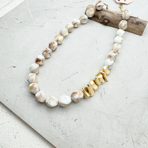 MARGOZ  NECKLACE CAMEL | שרשרת בציפוי זהב