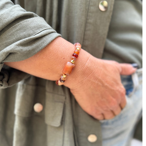 LINA RED BRACELET  |צמיד אבנים טבעיות