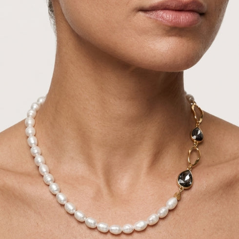 MOON PEARL CRYSTAL NECKLACE|  שרשרת פנינים טבעיות