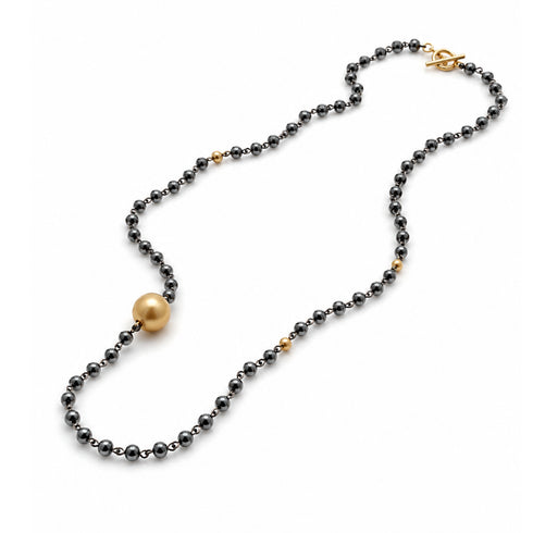 JUNA LONG NECKLACE  |שרשרת המטייט וחרוזי מתכת בציפוי זהב