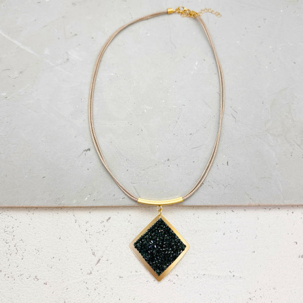 Stduion sample 3104
