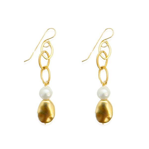 HADI EARRINGS |עגילי פנינים טבעיות ומתכת  בציפוי זהב